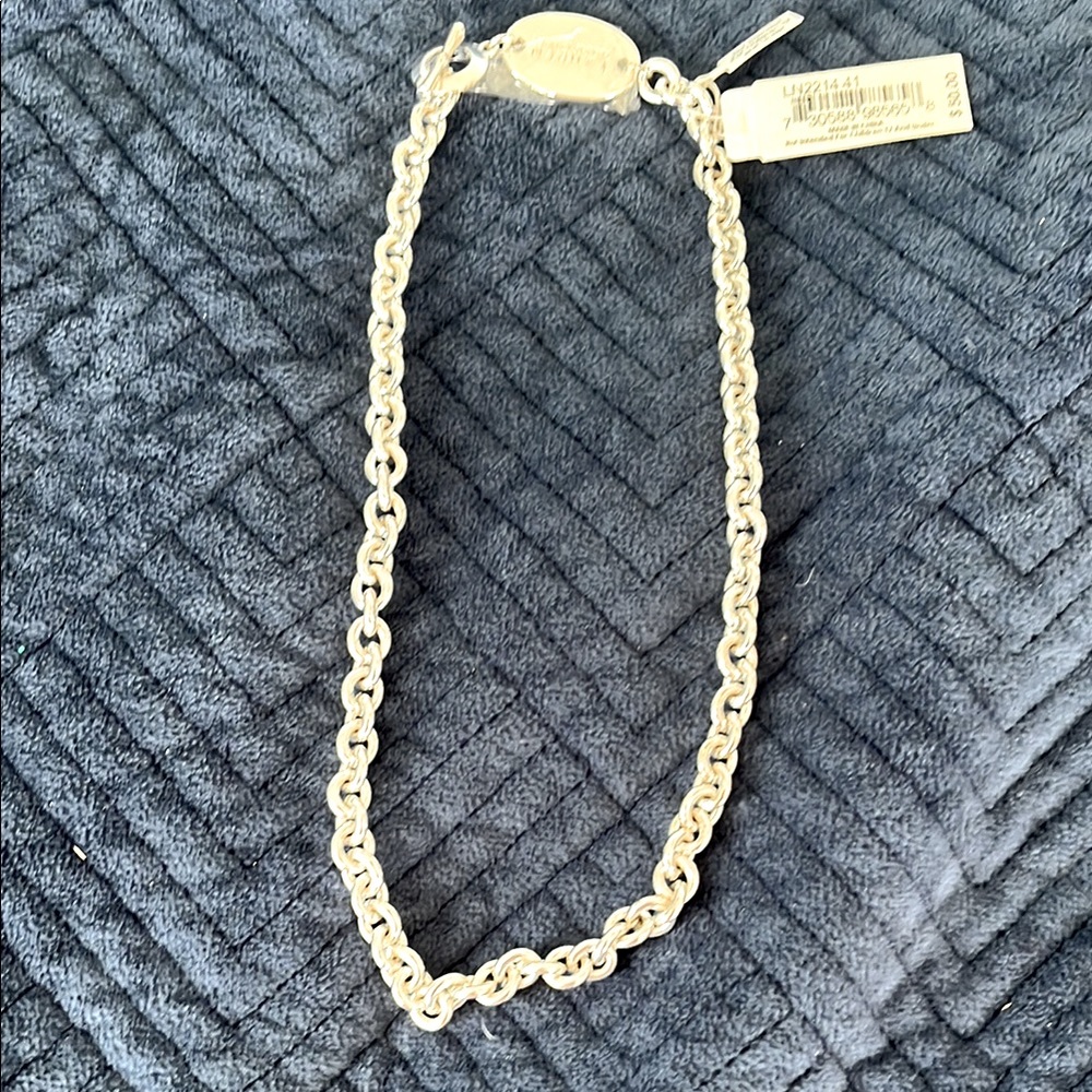 Elegant silver chain necklace